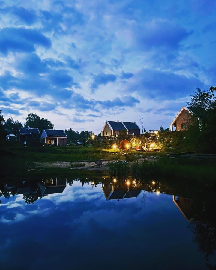 Osada Skoczkowo Komfortowe Domki Z Jacuzzi Nad Jeziorem- Sauna- Balia- Prywatny Staw Wedkarski Podiazy Kültér fotó